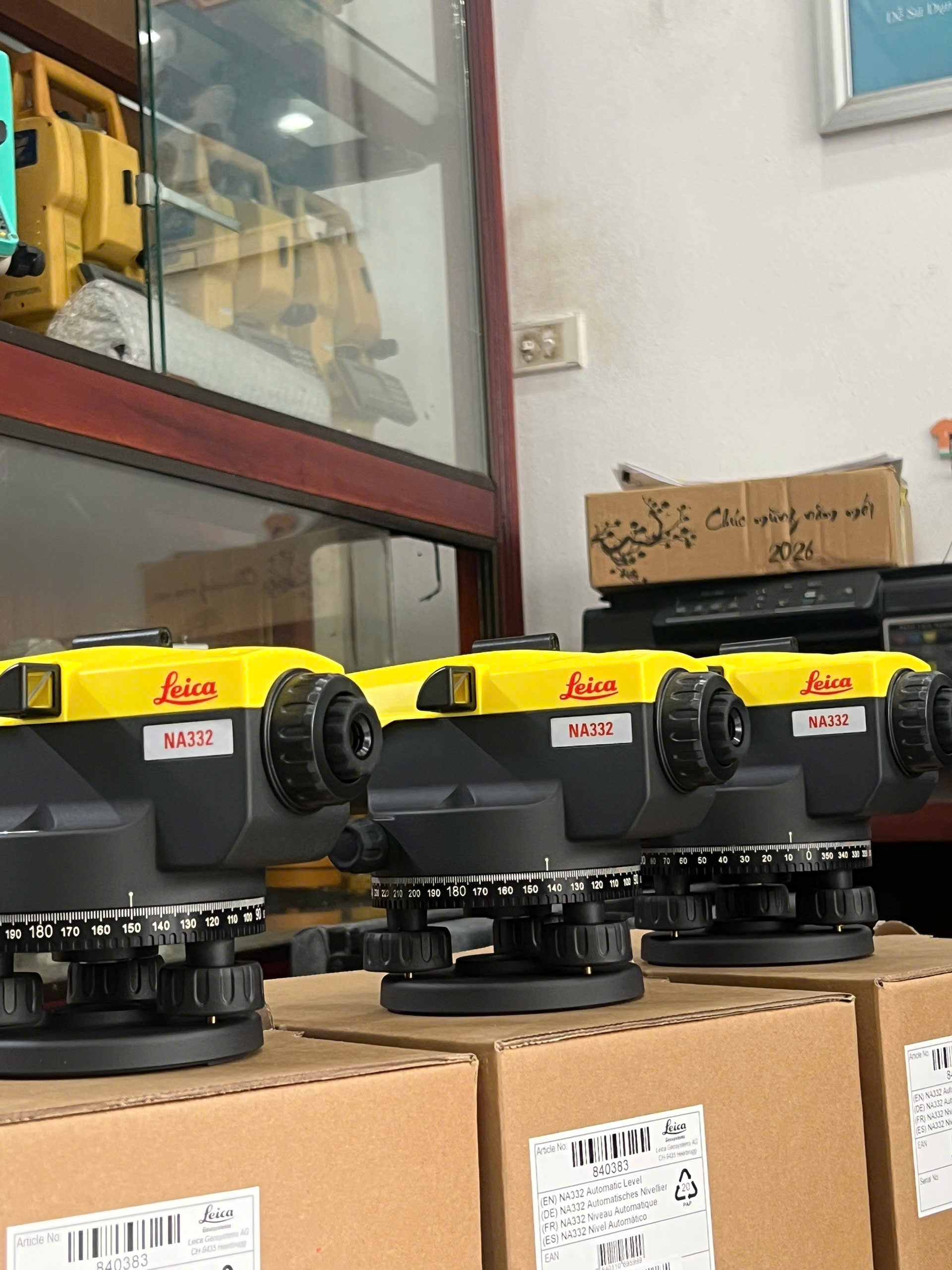Máy thủy bình Leica NA332